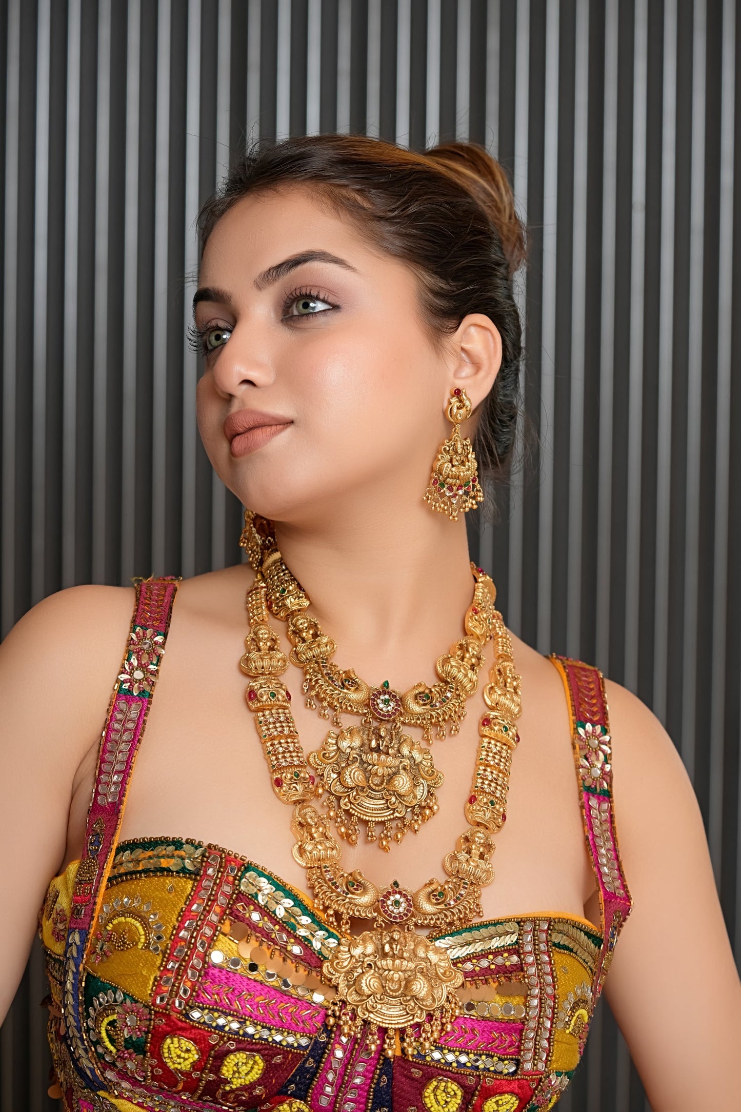 Temple Queen Set