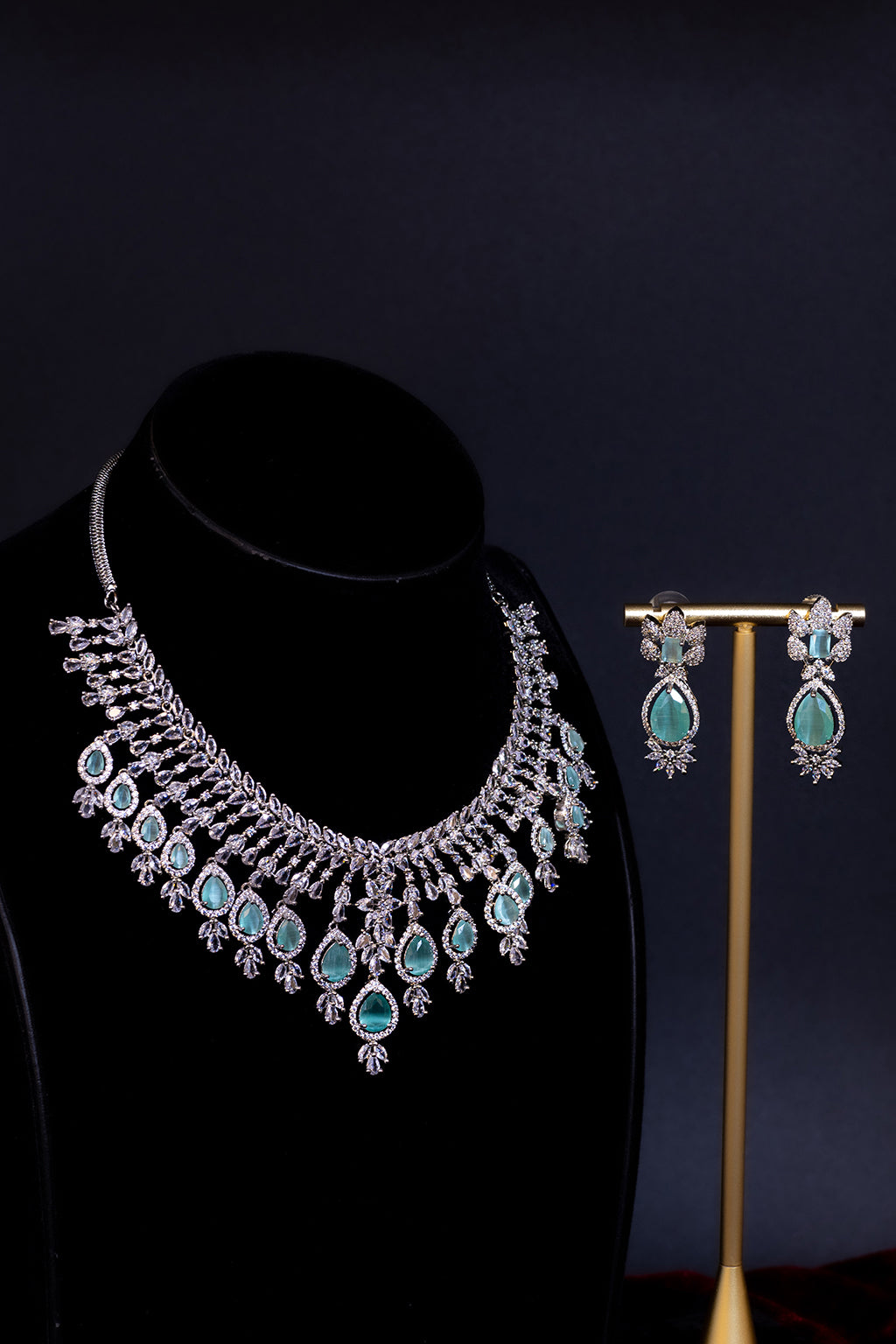 Royal Cascade Set