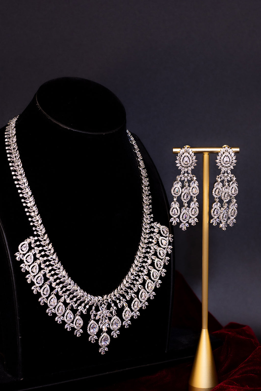 Regal Leaf Diamond Set