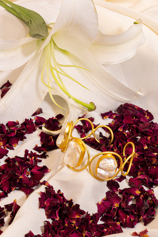 Ivory Glow Bracelet