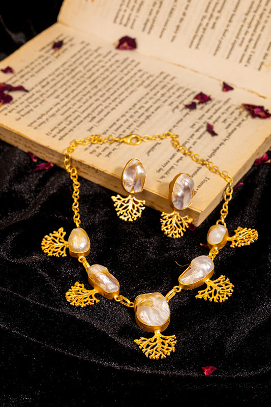 Regal Tree Pearl Set